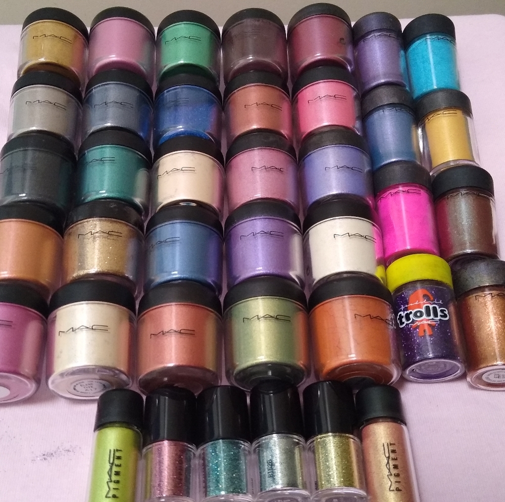 $1000 of Mac Makeup